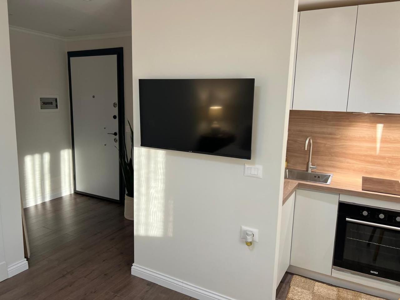 Anna'S Blloku Apartment Тирана Экстерьер фото